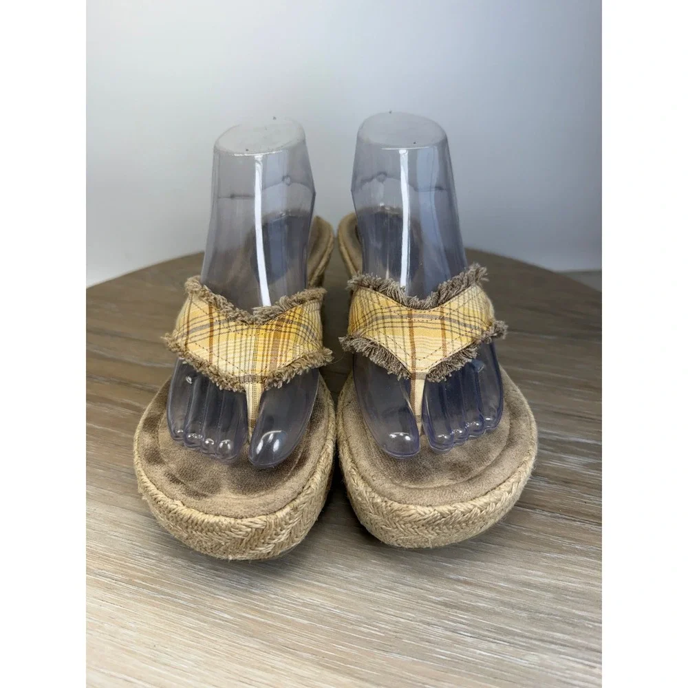 Mudd Womens 8.5M Wedge Sandals Sativa Yellow Plaid Frayed Thong Espadrille Y2K